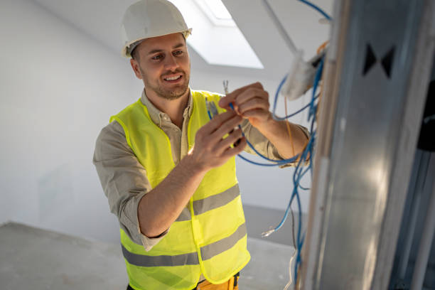 Best Licensed Electrician  in Riverwoods, IL